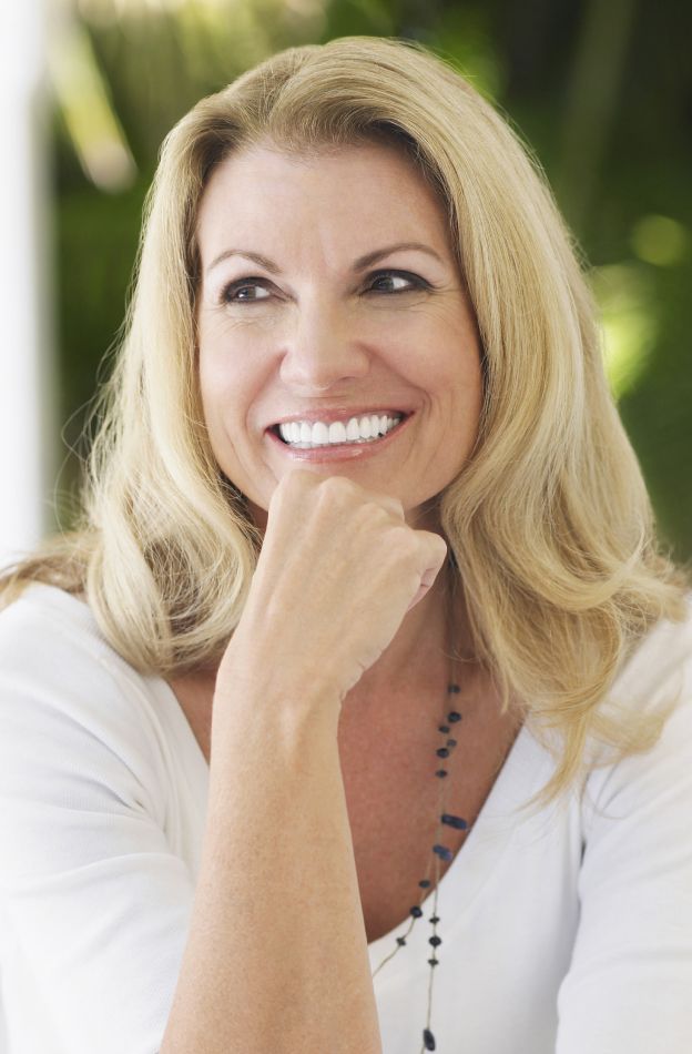 lakewood ranch medical spa model smiling